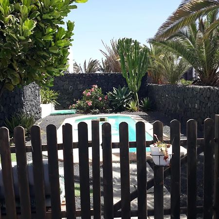 Villa Calma En Teguise, "Pueblo Con Encanto" Тегисе Экстерьер фото