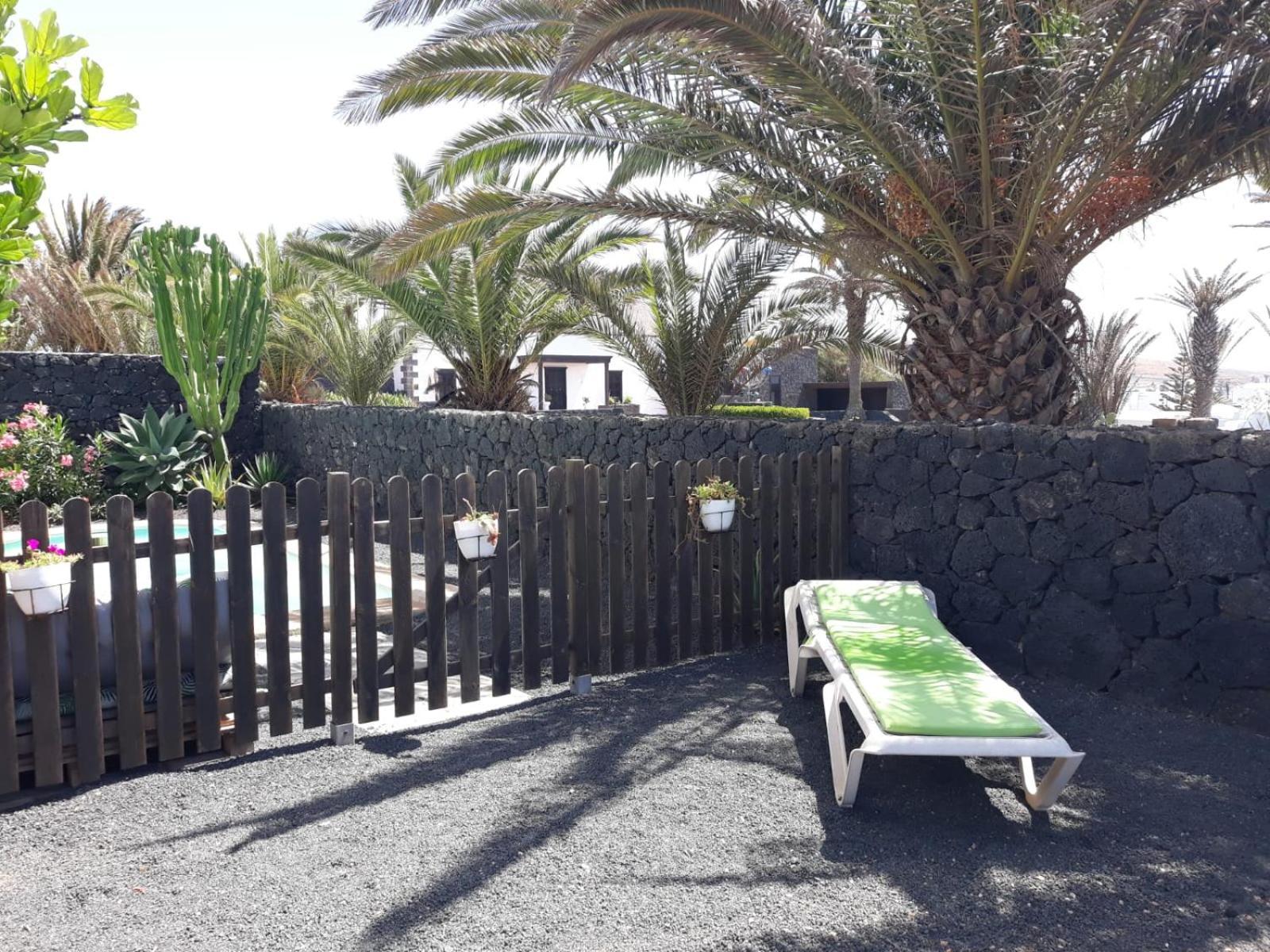 Villa Calma En Teguise, "Pueblo Con Encanto" Тегисе Экстерьер фото