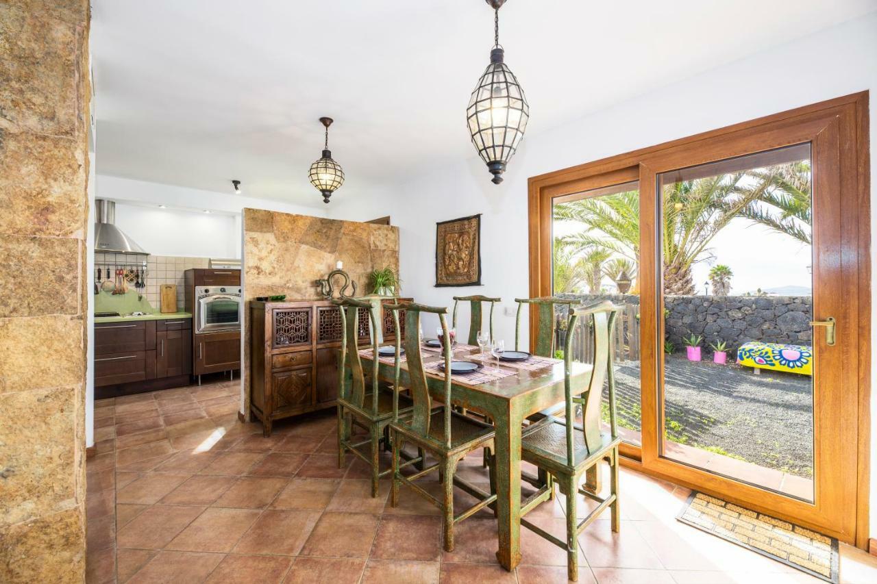 Villa Calma En Teguise, "Pueblo Con Encanto" Тегисе Экстерьер фото